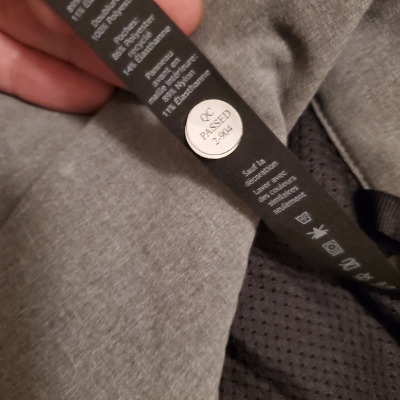 Lululemon mens jacket - Picture 2 of 3